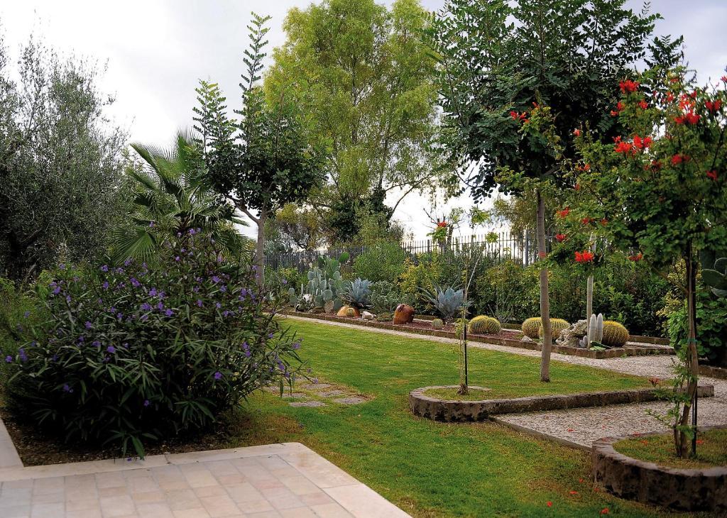 Il Giardino Del Te Otel Barletta Dış mekan fotoğraf